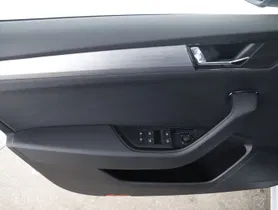 Skoda Superb Combi 2.0 TDI Ambition | Thumbnail 7 von 25