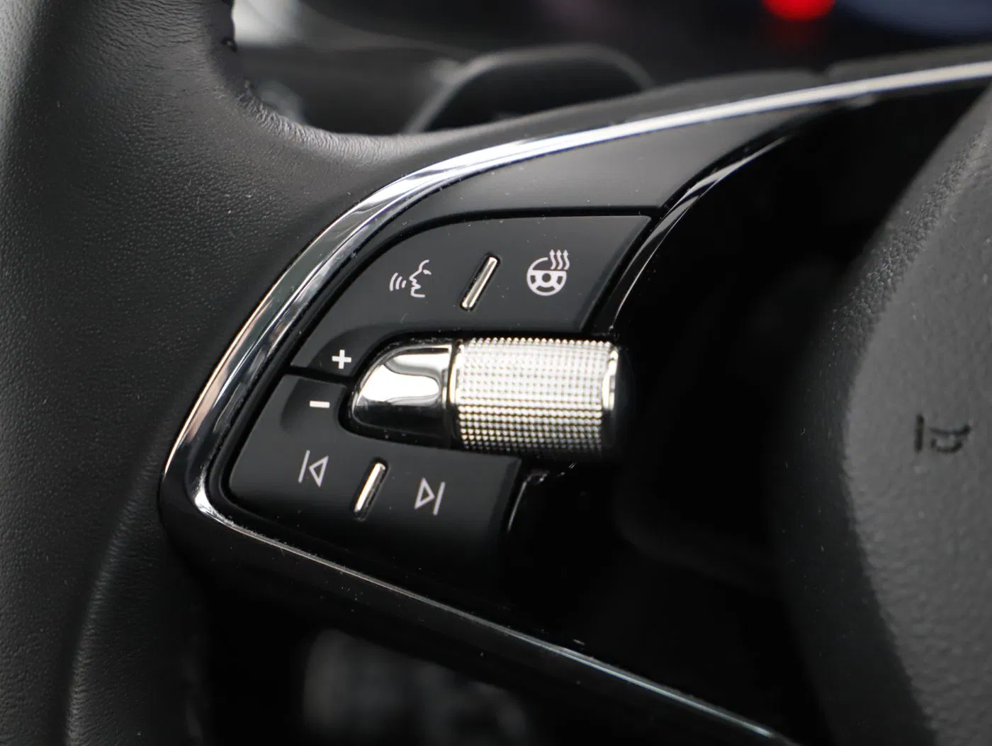 Skoda Superb Combi 2.0 TDI Ambition | Bild 14 von 25