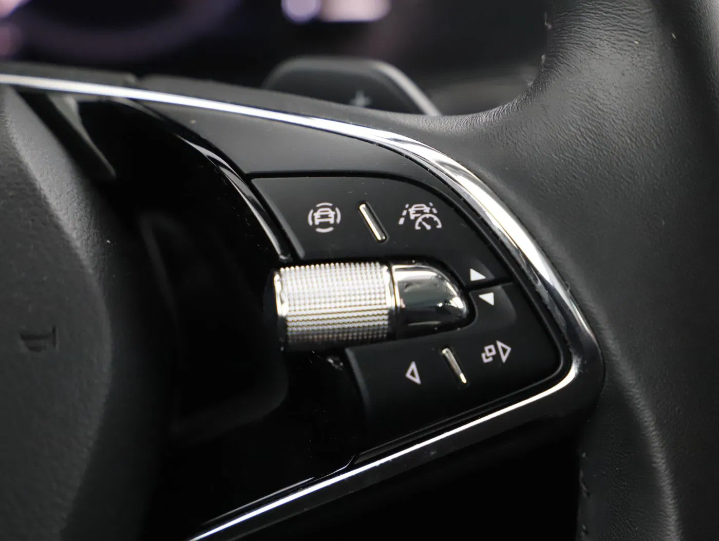 Skoda Superb Combi 2.0 TDI Ambition | Bild 15 von 25