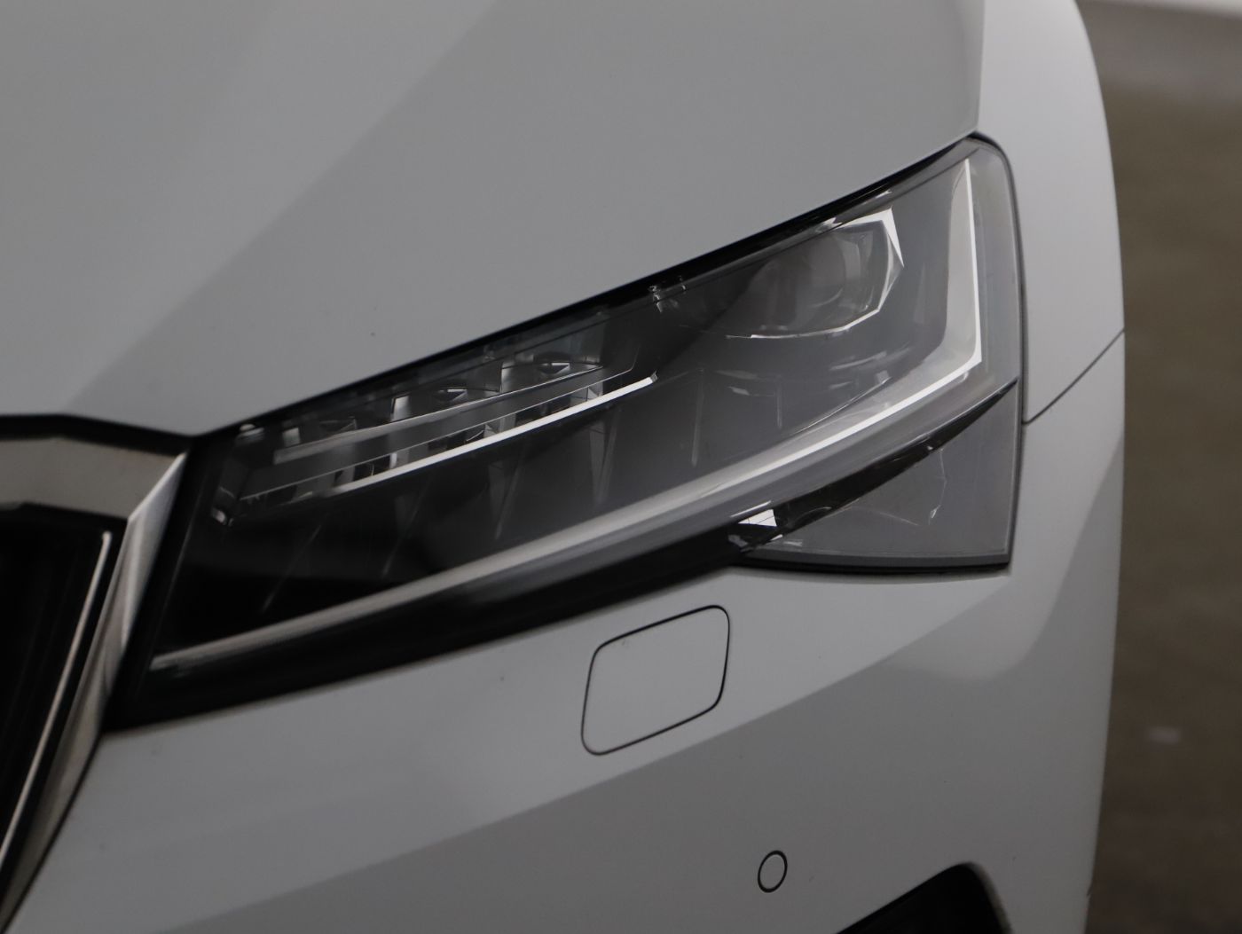 Skoda Superb Combi 2.0 TDI Ambition | Bild 25 von 25