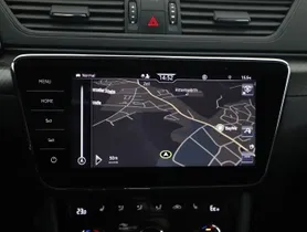 Skoda Superb Combi 1.4 TSI iV Sportl. | Thumbnail 22 von 26