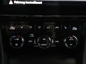 Skoda Superb Combi 1.4 TSI iV Sportl. | Thumbnail 23 von 26