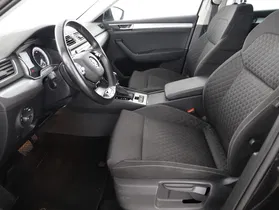 Skoda Superb Combi 2.0 TDI Amb. DSG | Thumbnail 8 von 24