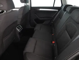 Skoda Superb Combi 2.0 TDI Amb. DSG | Thumbnail 9 von 24
