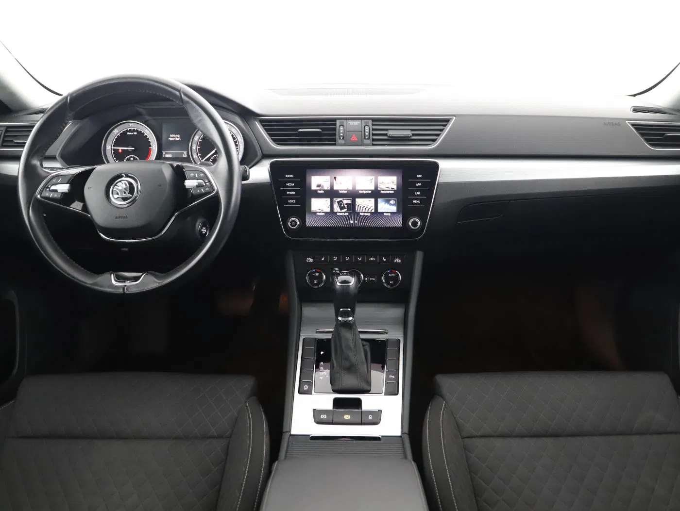 Skoda Superb Combi 2.0 TDI Amb. DSG | Bild 10 von 24