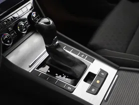 Skoda Superb Combi 2.0 TDI Amb. DSG | Thumbnail 12 von 24