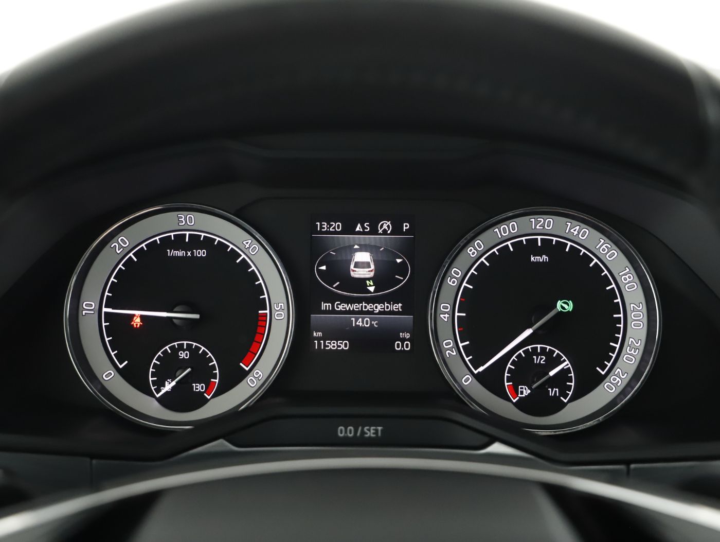 Skoda Superb Combi 2.0 TDI Amb. DSG | Bild 13 von 24