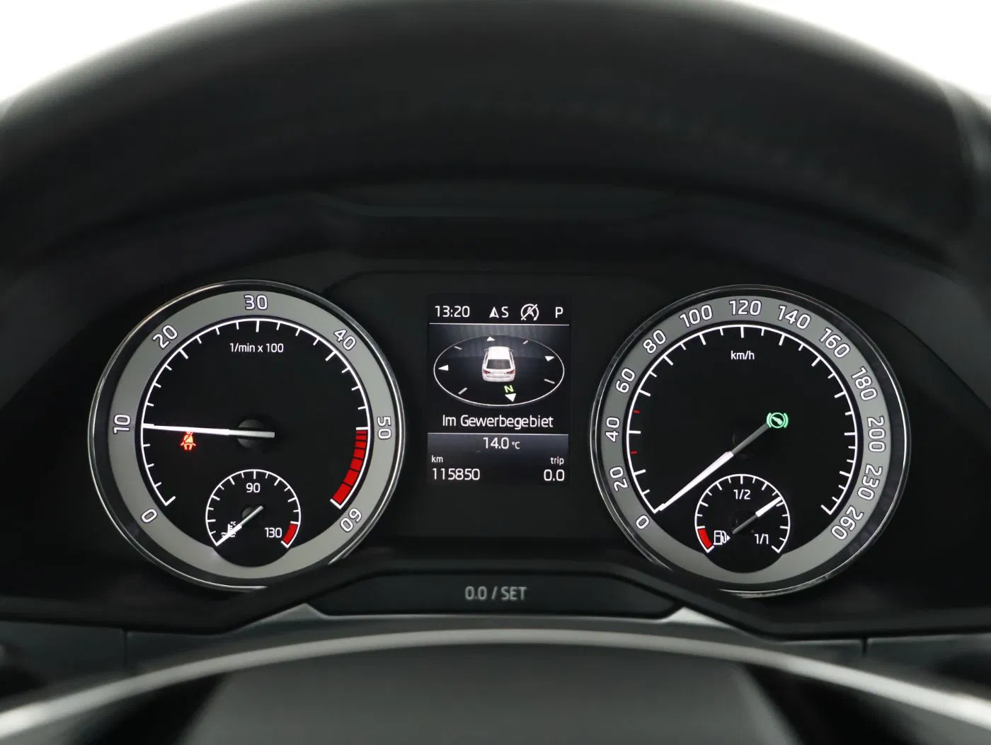 Skoda Superb Combi 2.0 TDI Amb. DSG | Bild 13 von 24