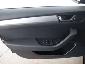Skoda Superb Combi 2.0 TDI Amb. DSG | Thumbnail 21 von 24