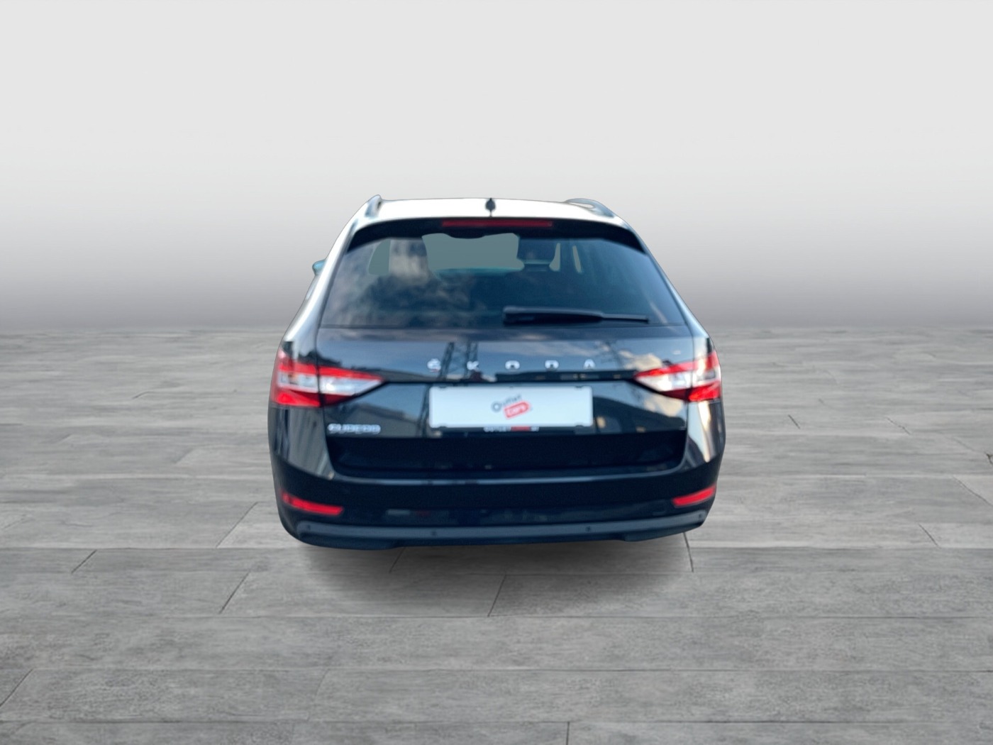 Skoda Superb Combi 2.0 TDI Ambition | Bild 4 von 18