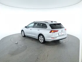 VW Golf VIII Variant 2.0 TDI Life | Thumbnail 4 von 24