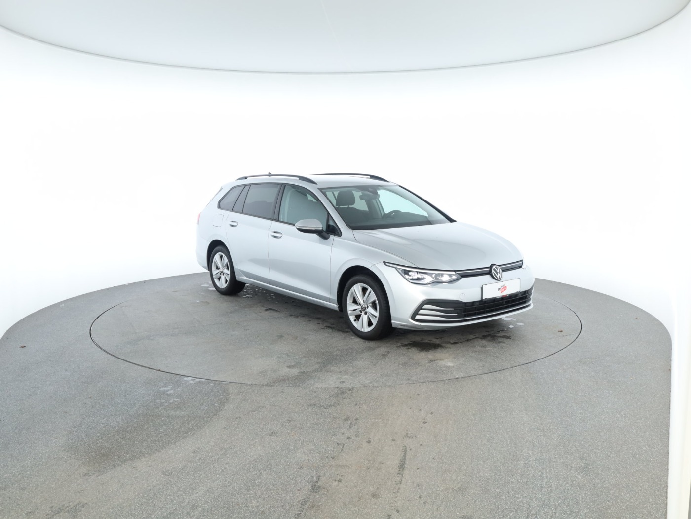 VW Golf VIII Variant 2.0 TDI Life | Bild 8 von 24