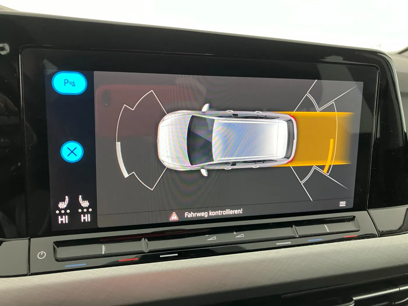 VW Golf VIII Variant 2.0 TDI Life | Bild 18 von 24