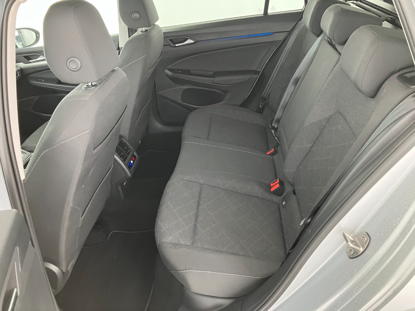 VW Golf VIII Variant 2.0 TDI Life | Bild 21 von 24