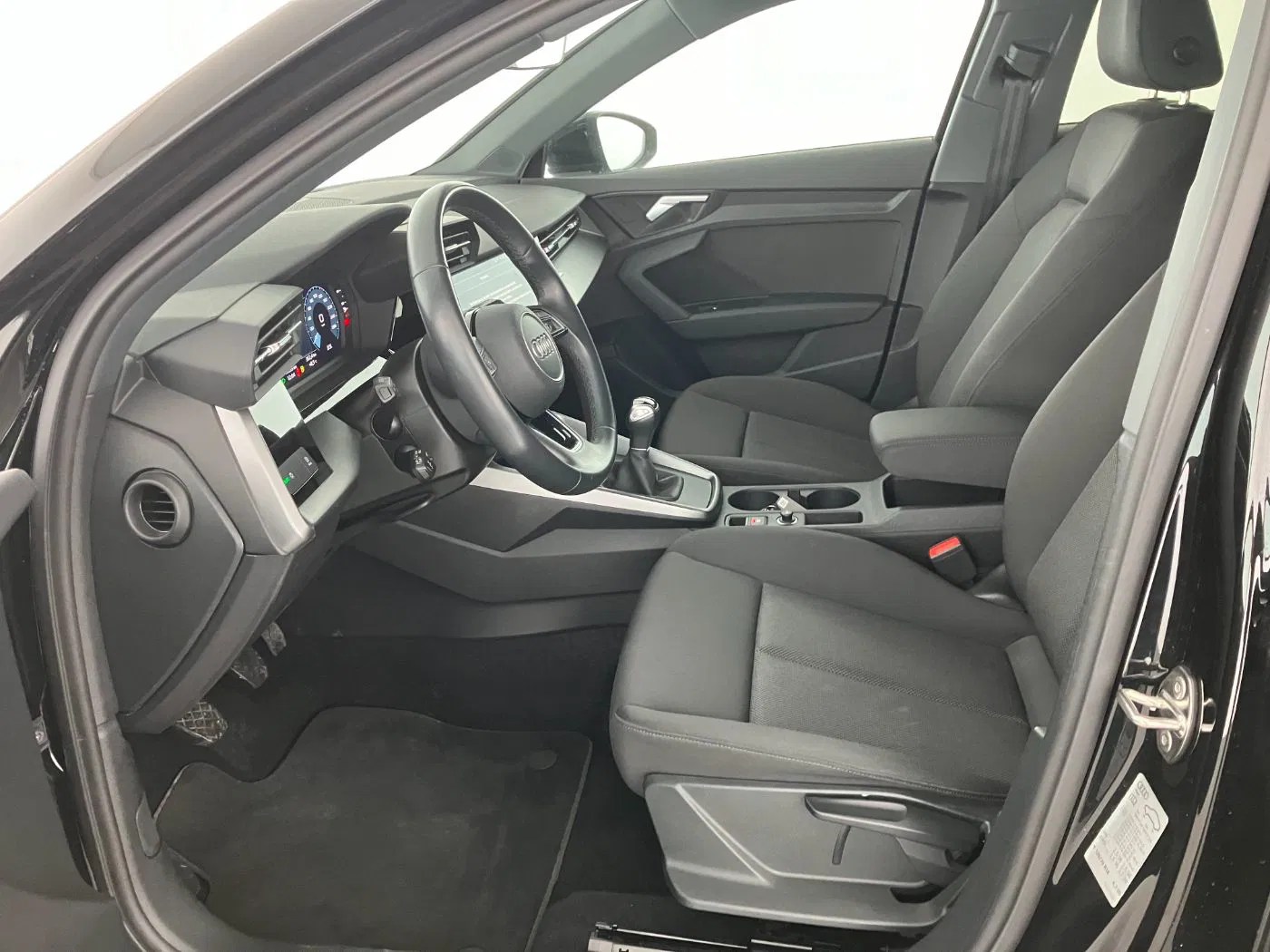 Audi A3 SB 30 TFSI advanced | Bild 13 von 25