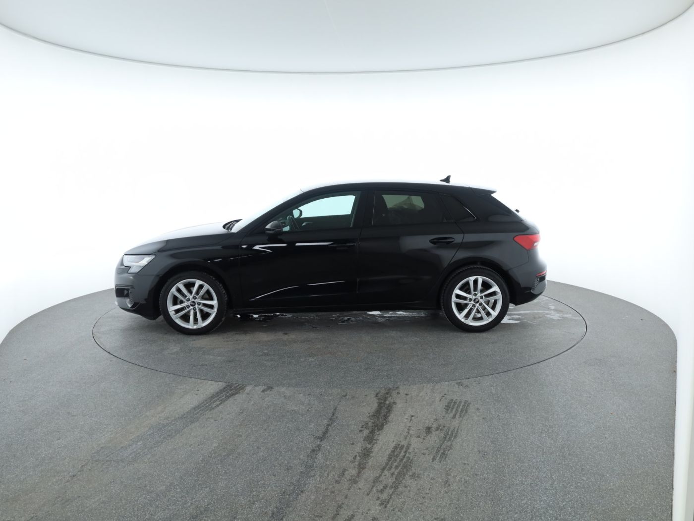 Audi A3 SB 30 TFSI advanced | Bild 6 von 25