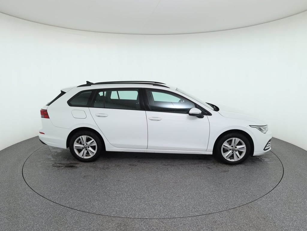 VW Golf VIII Variant 2.0 TDI Life | Bild 4 von 25