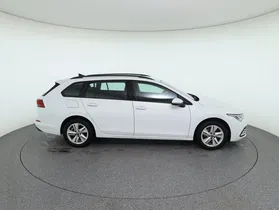 VW Golf VIII Variant 2.0 TDI Life | Thumbnail 4 von 25
