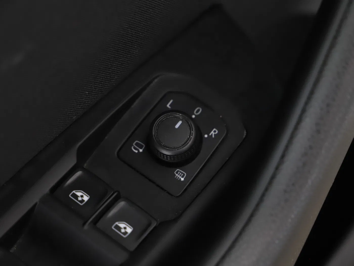 VW Passat Variant 2.0 TDI BMT Business | Bild 6 von 22