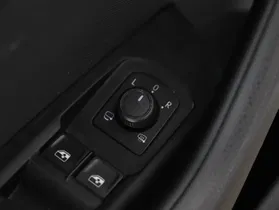 VW Passat Variant 2.0 TDI BMT Business | Thumbnail 6 von 22