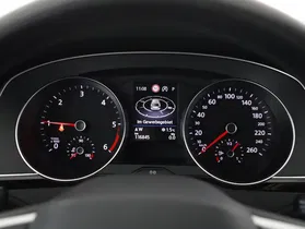 VW Passat Variant 2.0 TDI BMT Business | Thumbnail 11 von 22