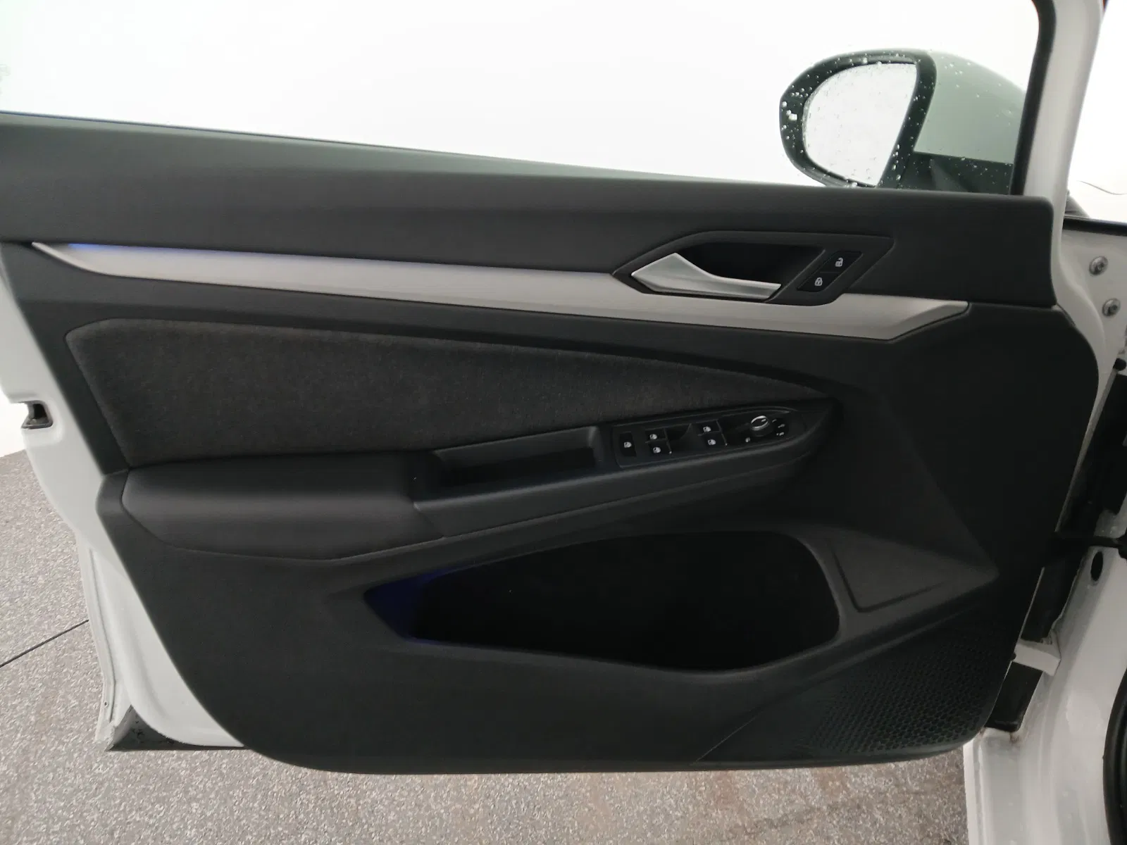 VW Golf VIII Variant 2.0 TDI Life | Bild 10 von 25