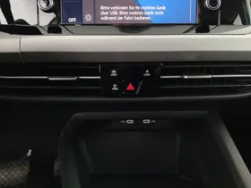 VW Golf VIII Variant 2.0 TDI Life | Thumbnail 22 von 25
