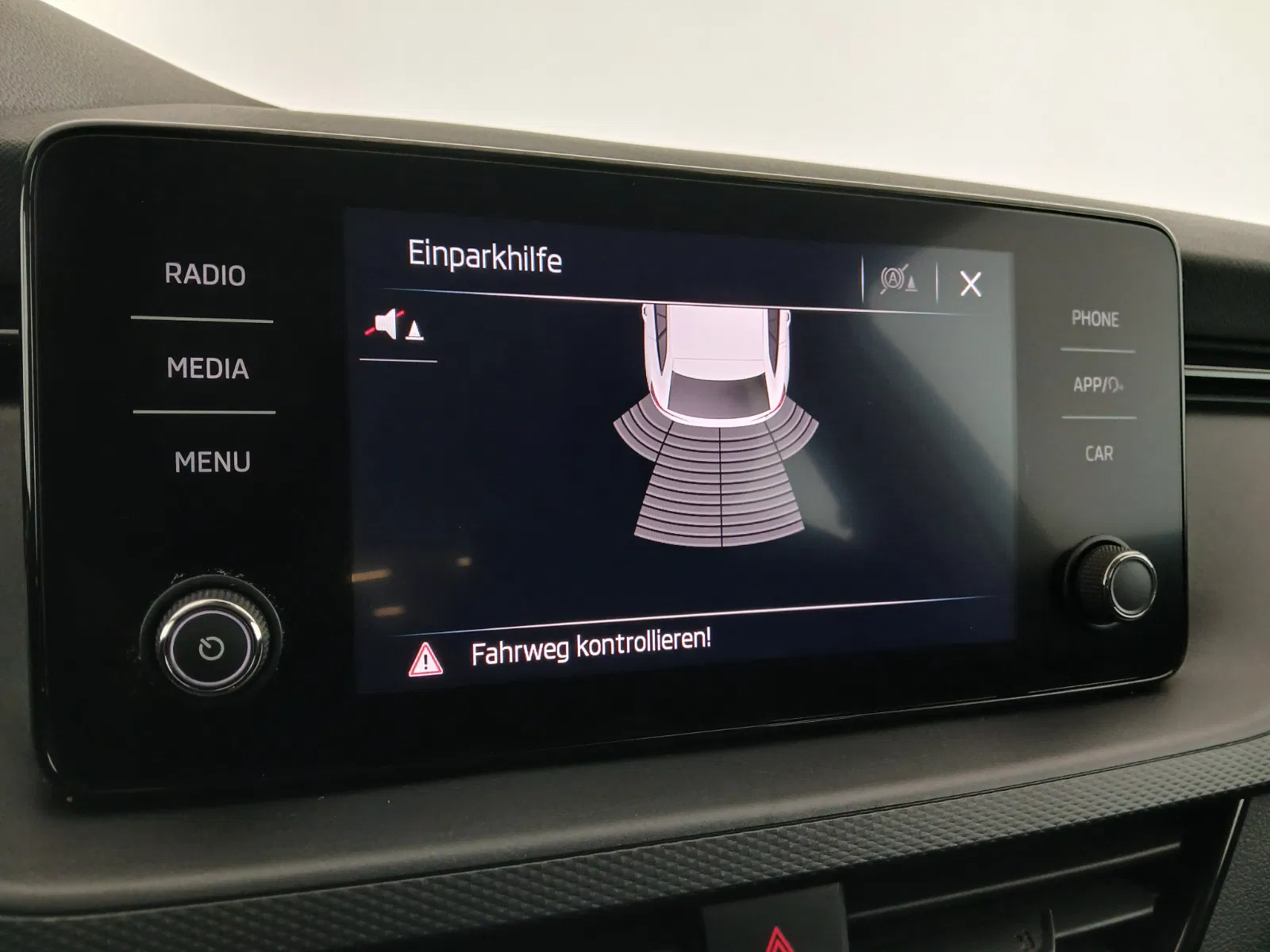 Skoda Scala 1.0 TSI Sport | Bild 22 von 28