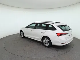 Skoda Octavia Combi 2.0 TDI Ambition | Thumbnail 8 von 28