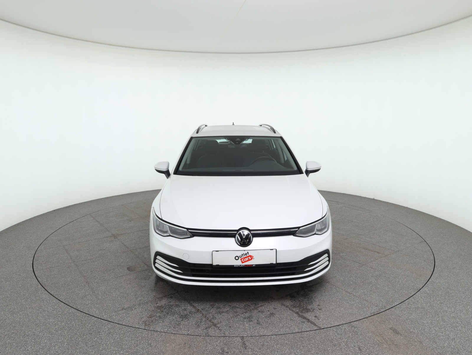 VW Golf VIII Variant 2.0 TDI Life | Bild 2 von 26