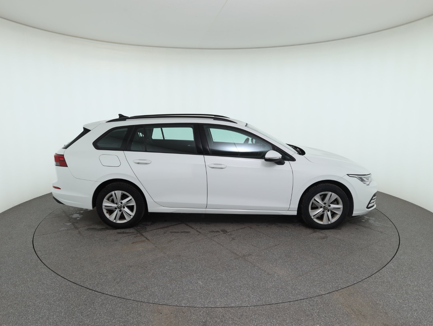 VW Golf VIII Variant 2.0 TDI Life | Bild 5 von 29