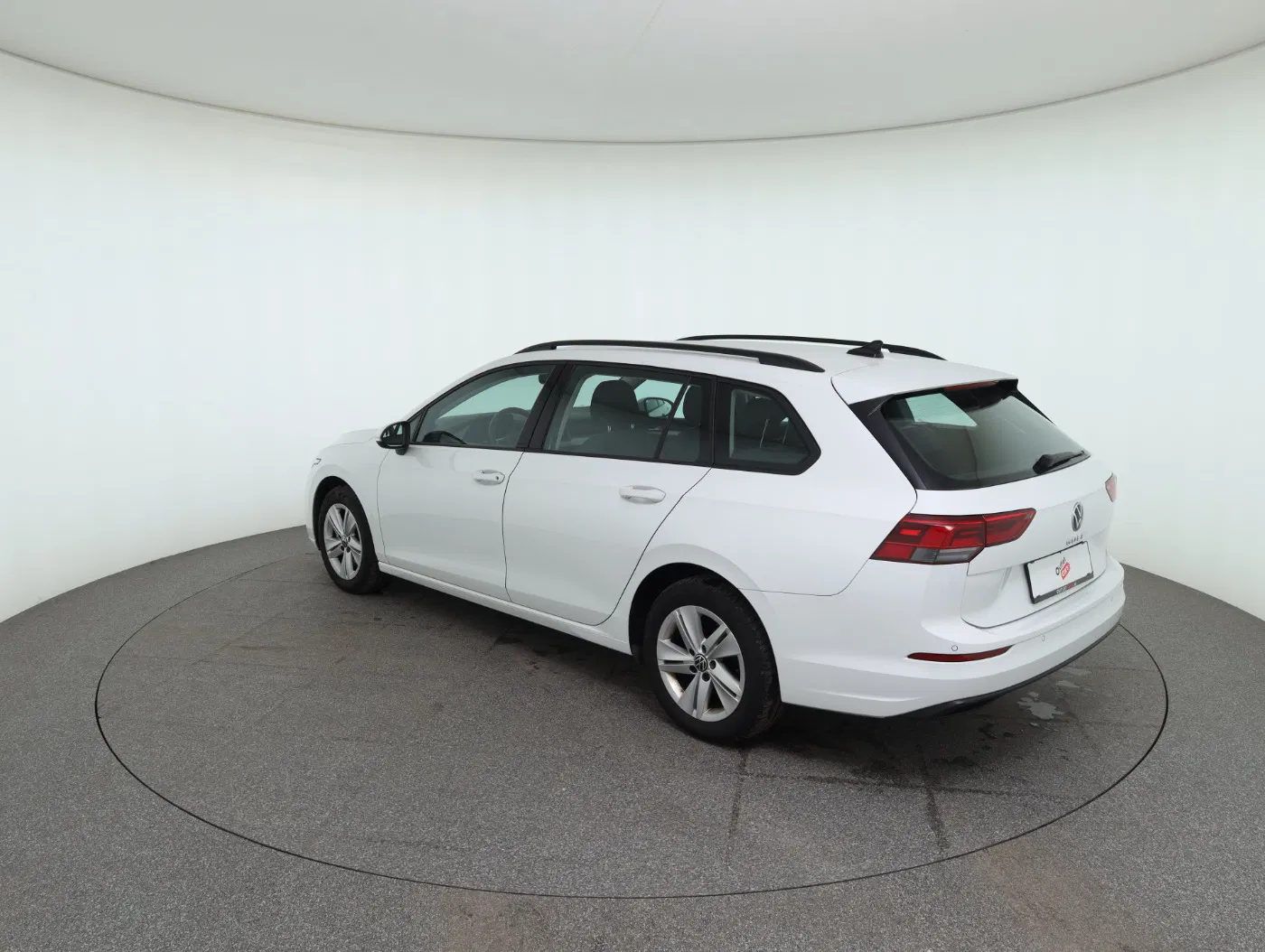 VW Golf VIII Variant 2.0 TDI Life | Bild 8 von 29