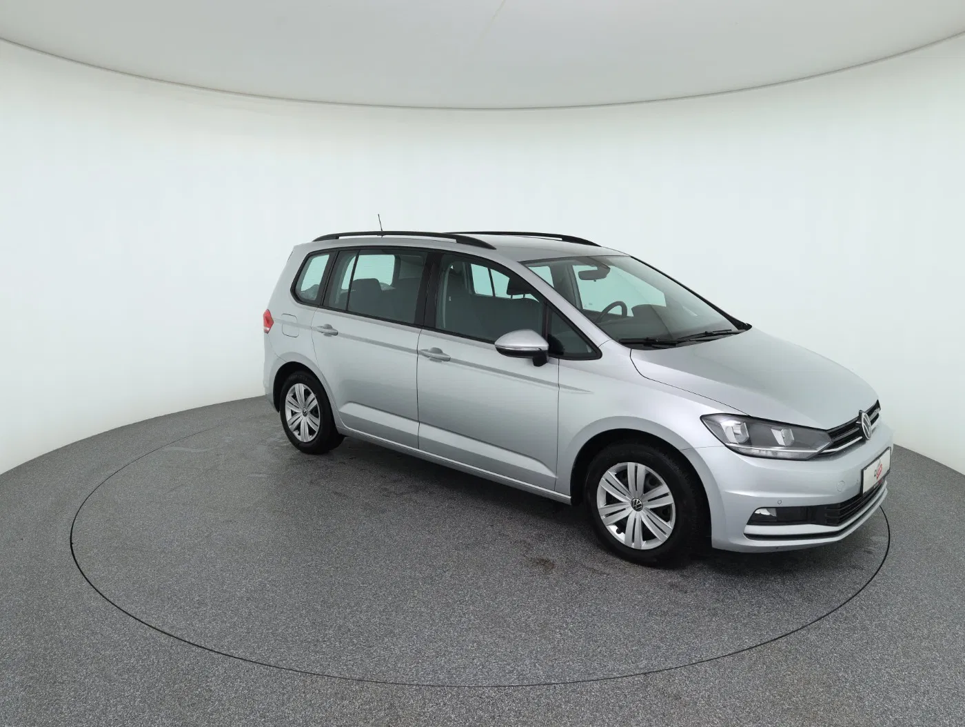 VW Touran 2.0 TDI BMT | Bild 4 von 27