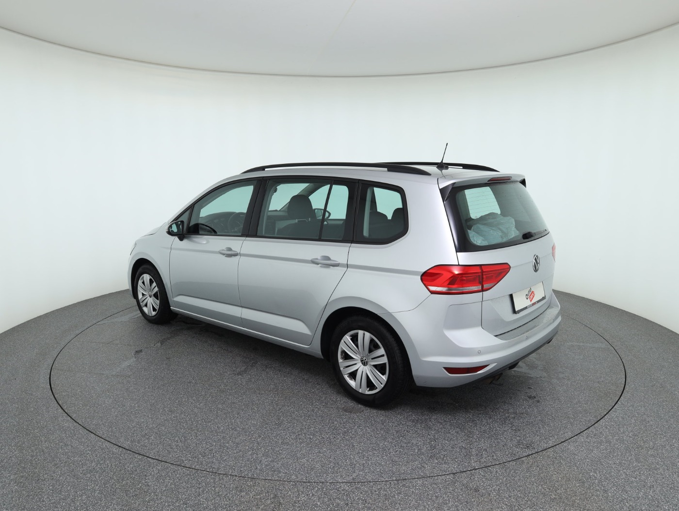 VW Touran 2.0 TDI BMT | Bild 8 von 27