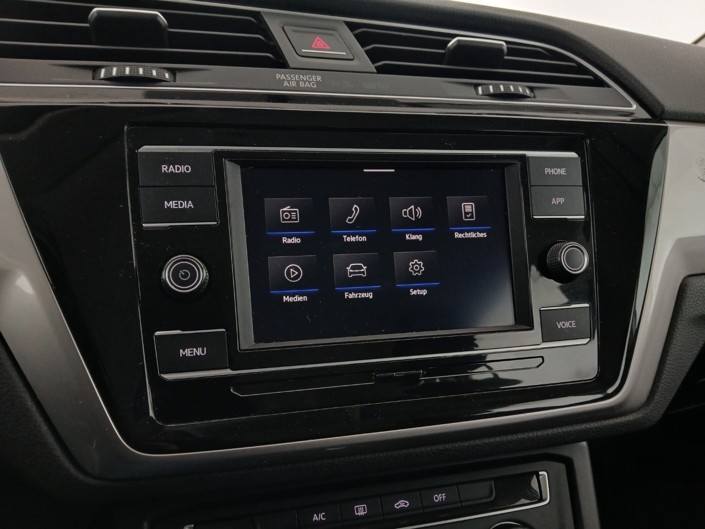 VW Touran 2.0 TDI BMT | Bild 18 von 27