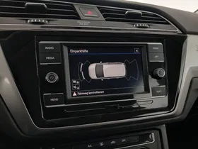 VW Touran 2.0 TDI BMT | Thumbnail 20 von 27