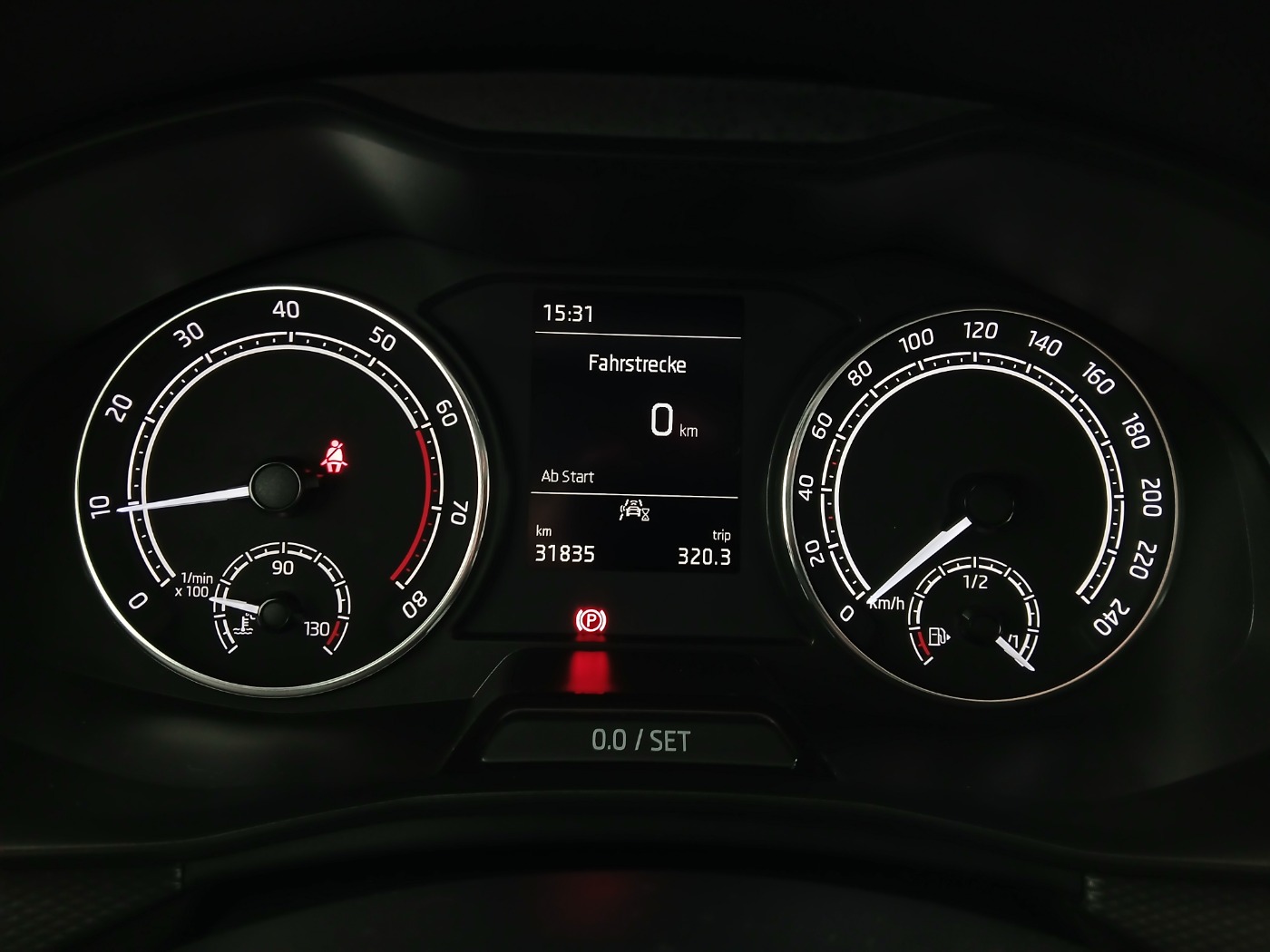 Skoda Scala 1.0 TSI Sport | Bild 15 von 27