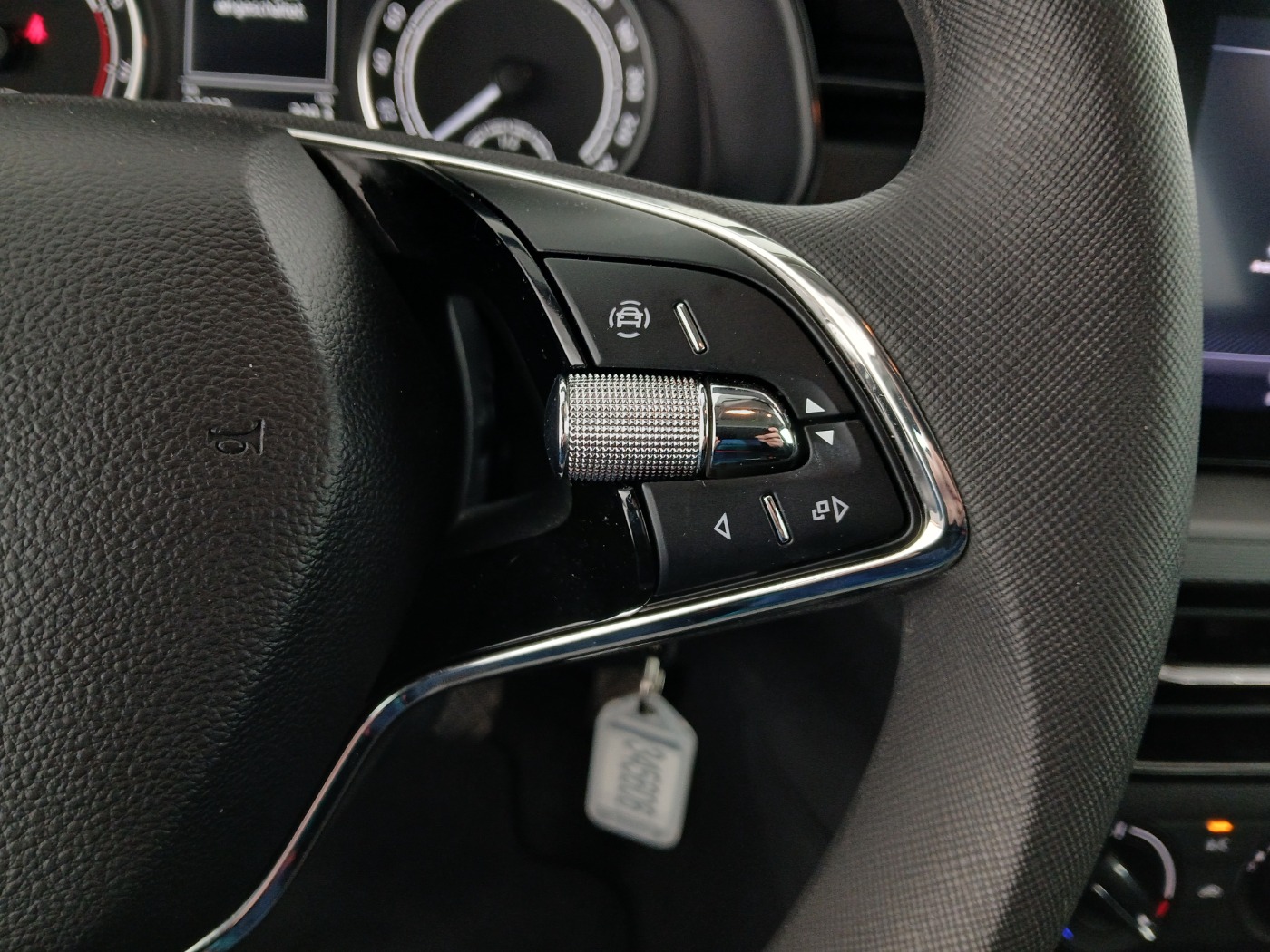 Skoda Scala 1.0 TSI Sport | Bild 17 von 27