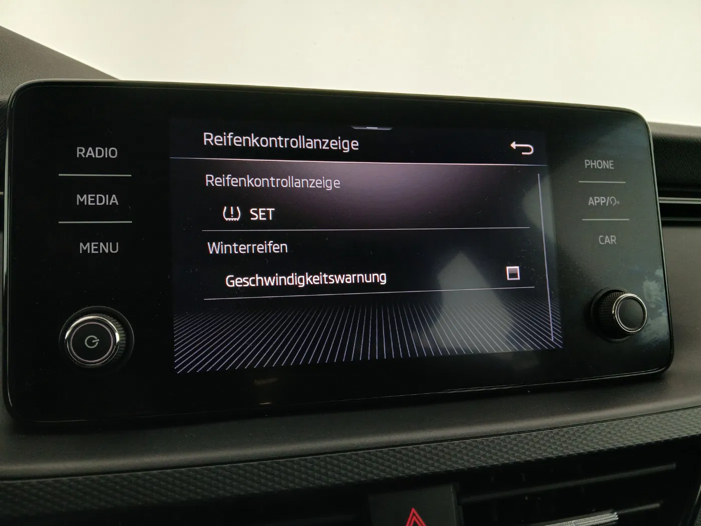 Skoda Scala 1.0 TSI Sport | Bild 23 von 27