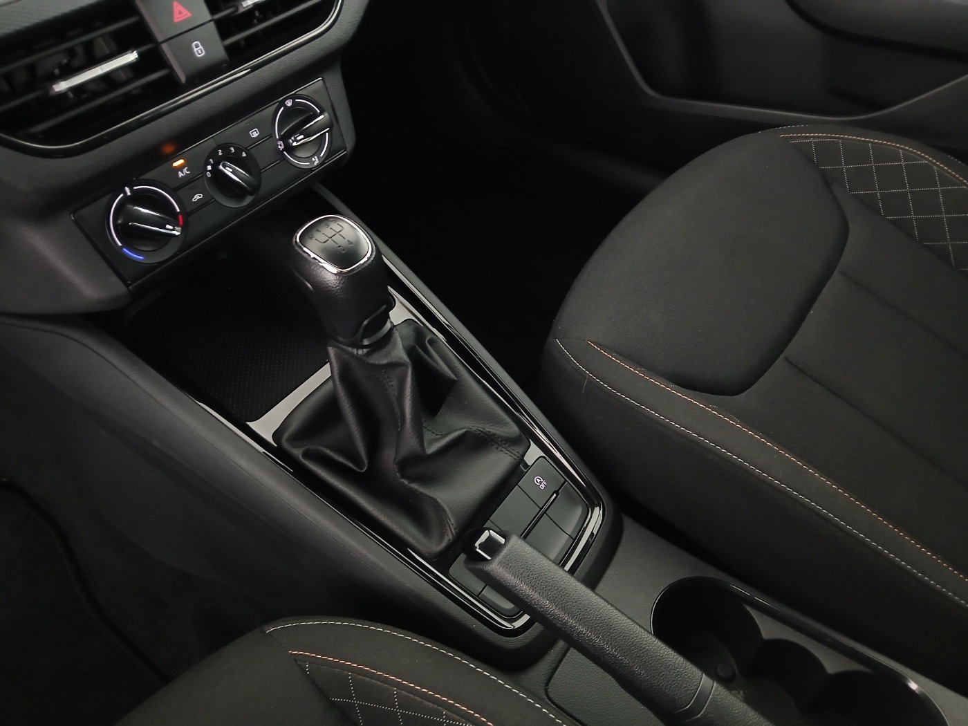 Skoda Scala 1.0 TSI Sport | Bild 25 von 27