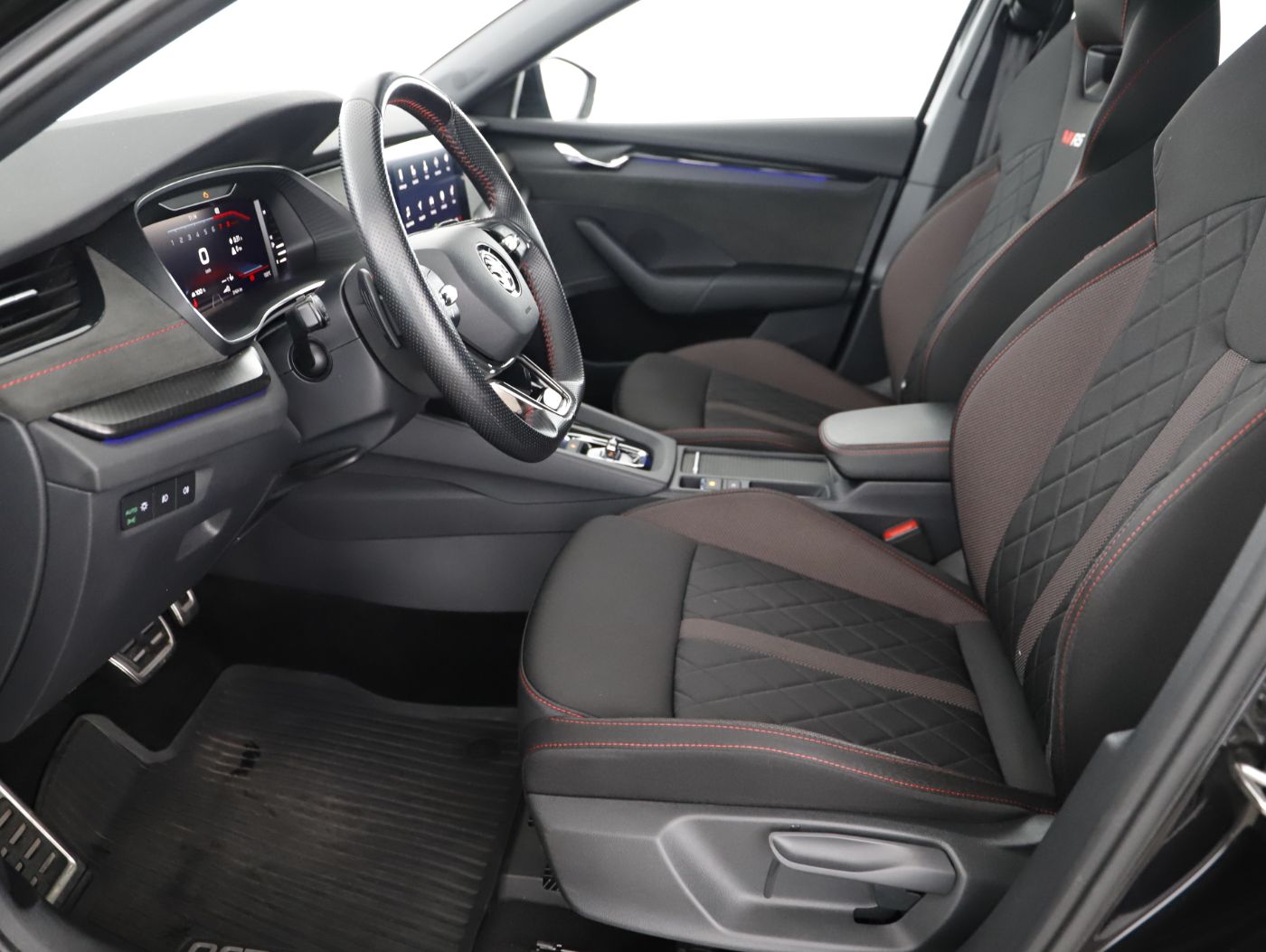 Skoda Octavia Combi RS iV DSG | Bild 9 von 26