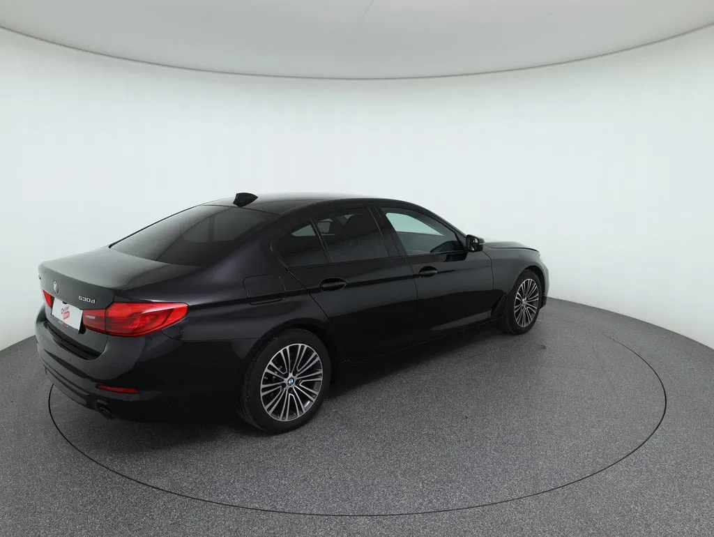 BMW 530d xDrive Sport Line | Bild 5 von 26