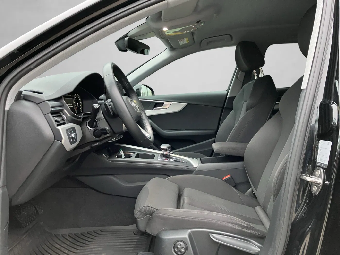 Audi A4 Avant 35 2.0 TDI advanced | Bild 7 von 18