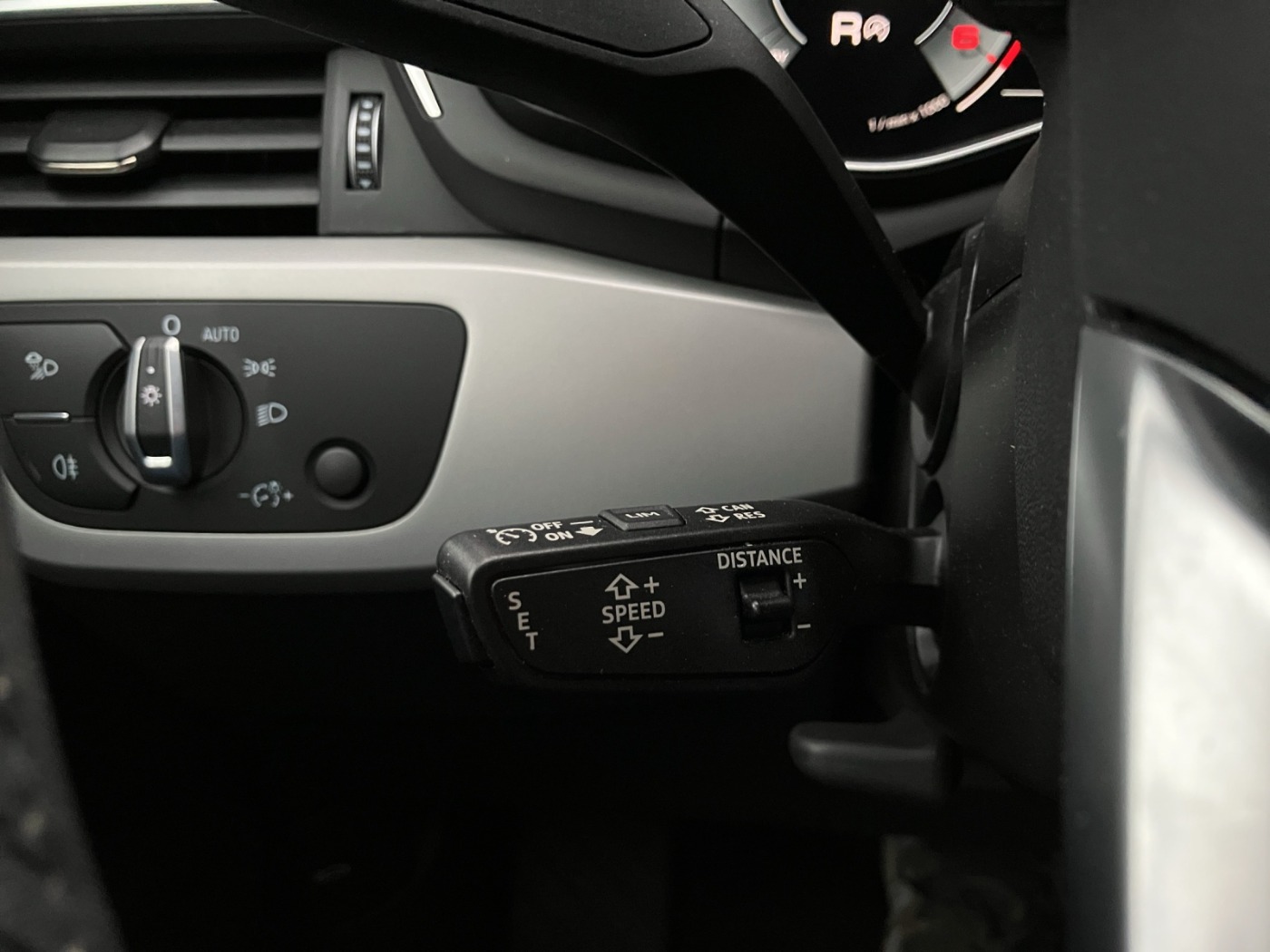 Audi A4 Avant 35 2.0 TDI advanced | Bild 6 von 18