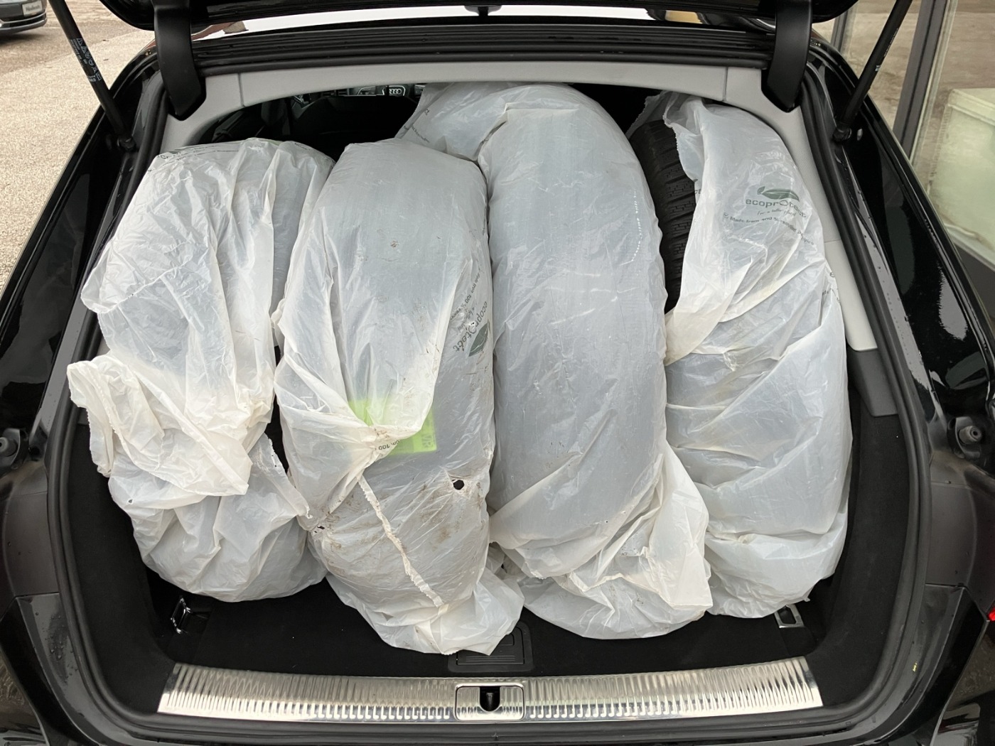 Audi A4 Avant 35 2.0 TDI advanced | Bild 15 von 18