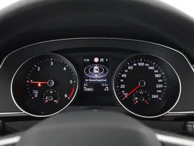 VW Passat Var. 2.0 TDI Bus. DSG | Thumbnail 14 von 27