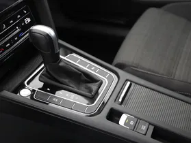 VW Passat Var. 2.0 TDI Bus. DSG | Thumbnail 21 von 27