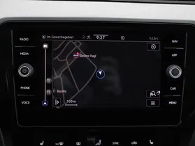 VW Passat Var. 2.0 TDI Bus. DSG | Thumbnail 18 von 27