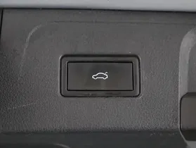 VW Passat Var. 2.0 TDI Bus. DSG | Thumbnail 24 von 27