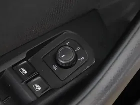 VW Passat Var. 2.0 TDI Bus. DSG | Thumbnail 9 von 27